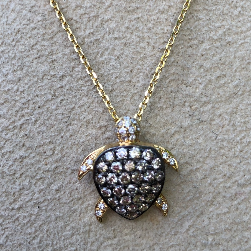 Diamond Turtle Pendant 18kt Gold - Picture 3 of 3